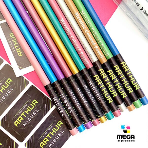 comprar etiqueta personalizada para lápis em itajuba mega impressos grafica de impressao em itajubá adesivos personalizados para lápis3
