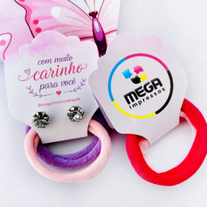 Tag com xuxinha e brinco Mega Impressos Itajubá para brinde